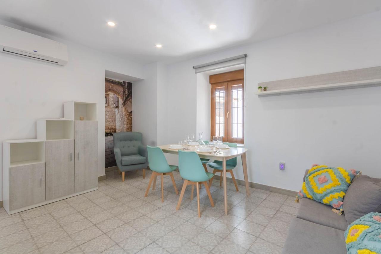 Apartamentos Miguel De Cervantes Centro 코르도바 외부 사진