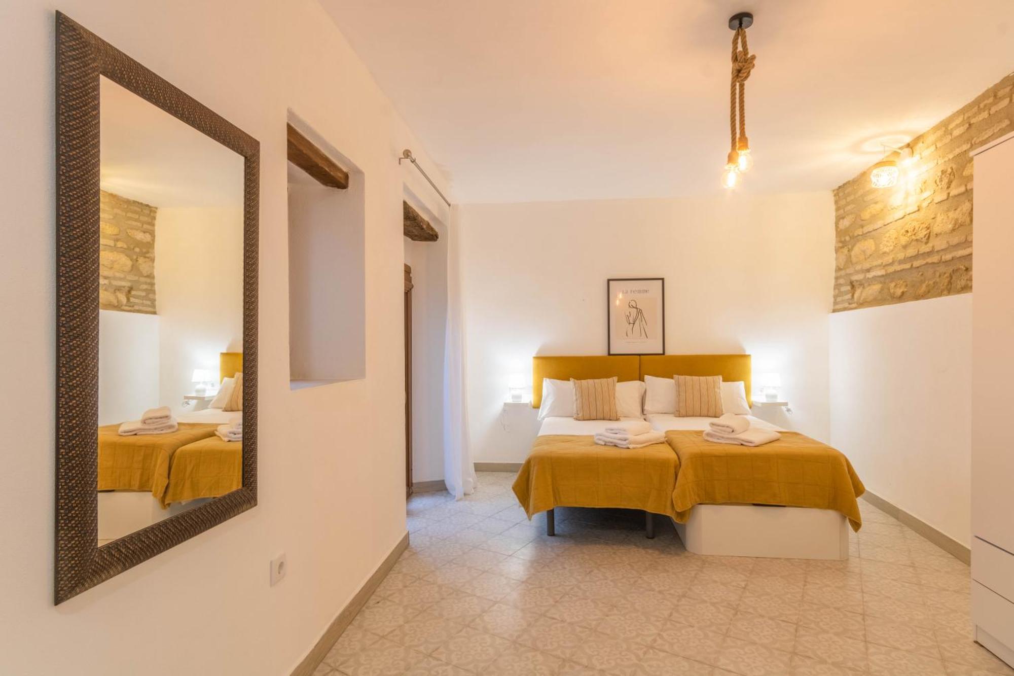 Apartamentos Miguel De Cervantes Centro 코르도바 외부 사진