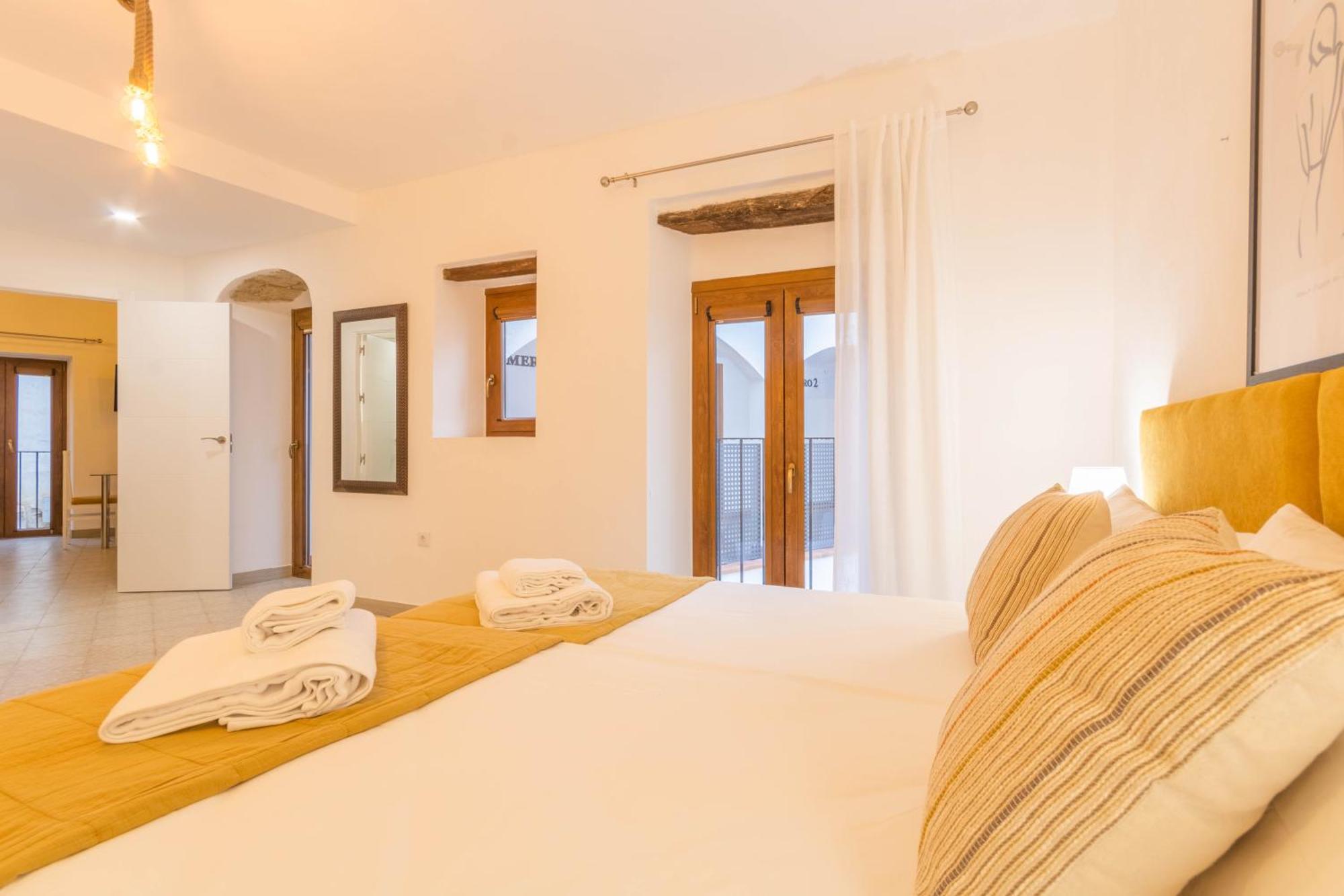 Apartamentos Miguel De Cervantes Centro 코르도바 외부 사진