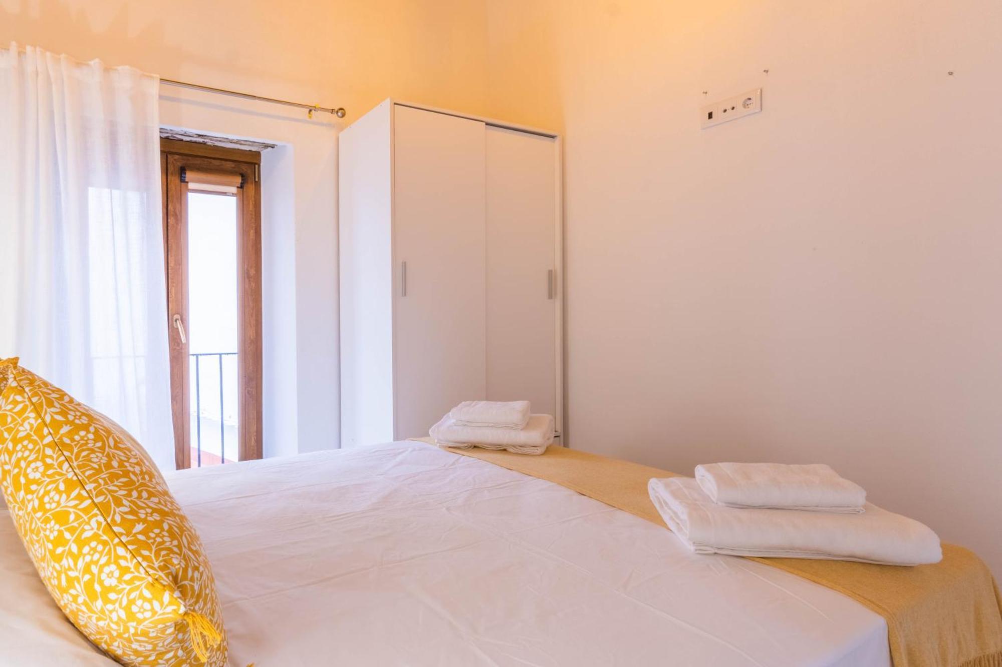 Apartamentos Miguel De Cervantes Centro 코르도바 외부 사진