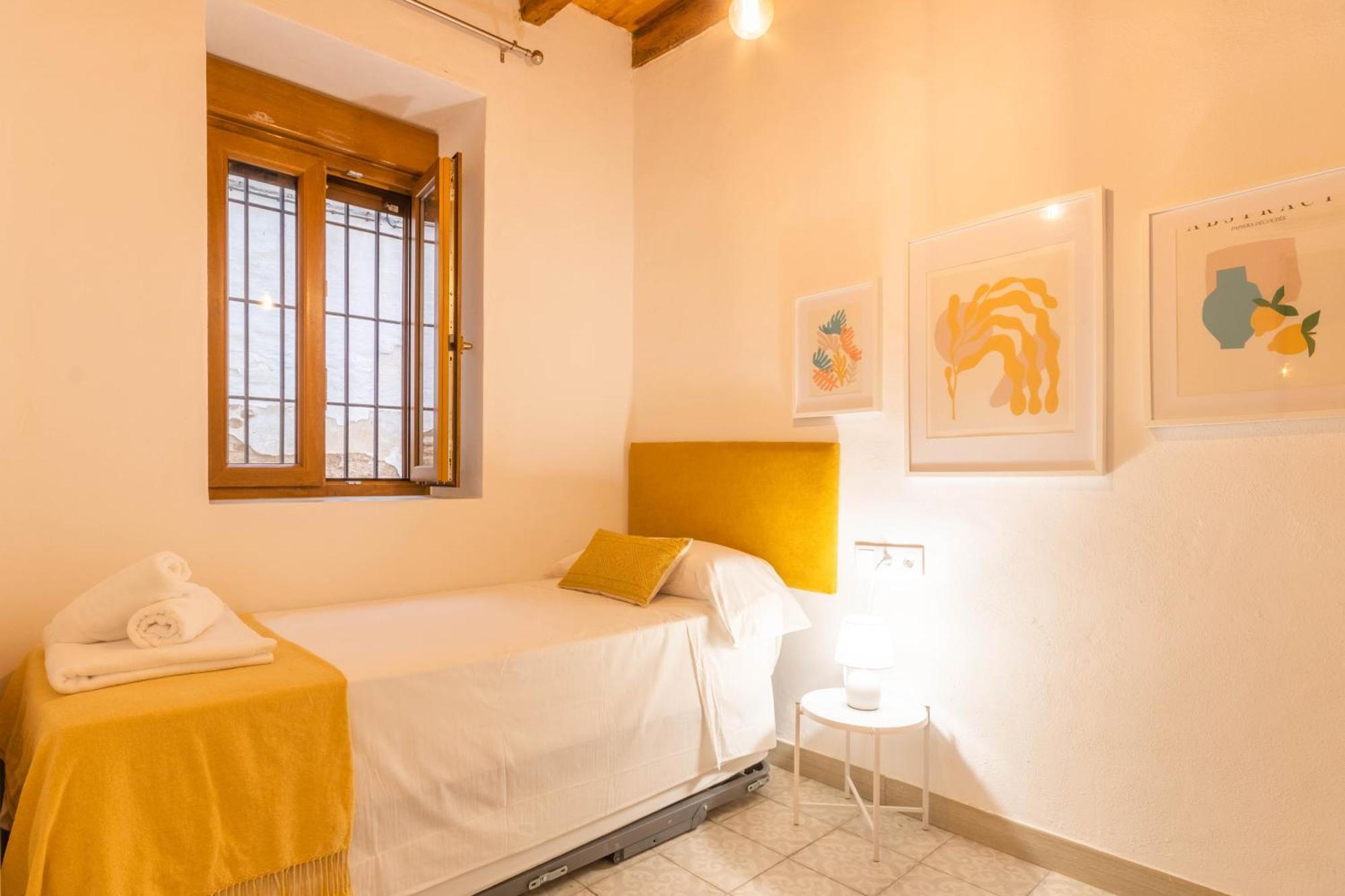 Apartamentos Miguel De Cervantes Centro 코르도바 외부 사진