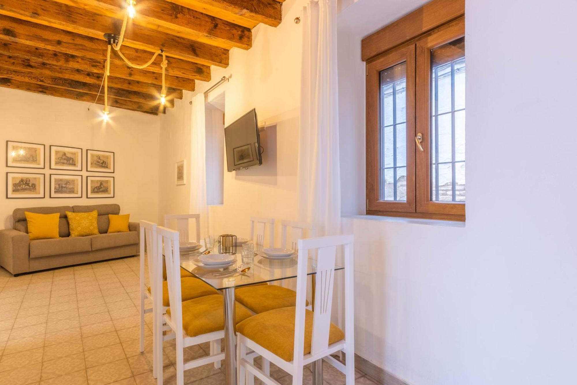 Apartamentos Miguel De Cervantes Centro 코르도바 외부 사진